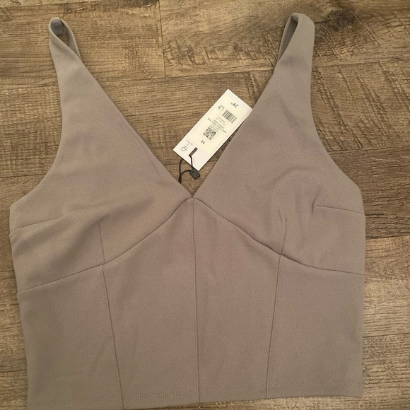 Tank - Picture 2 of 4